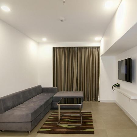 Lemon Tree Hotel, Banjara Hills, Hyderabad Bagian luar foto
